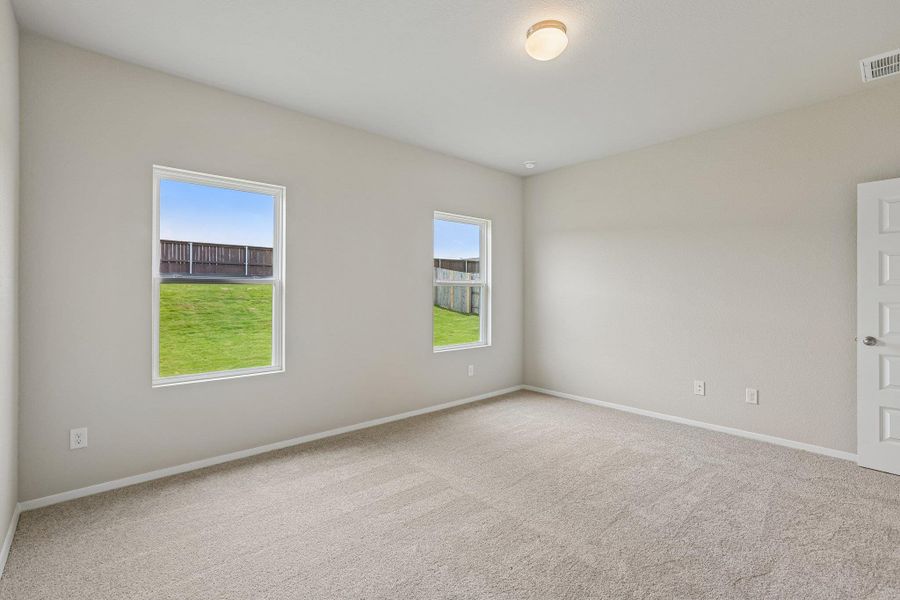 Spacious, unfurnished interior of a new home in Cloverleaf, Austin (Image 32). Spacious, unfurnished interior of a new home in Cloverleaf, Austin (Image 32).