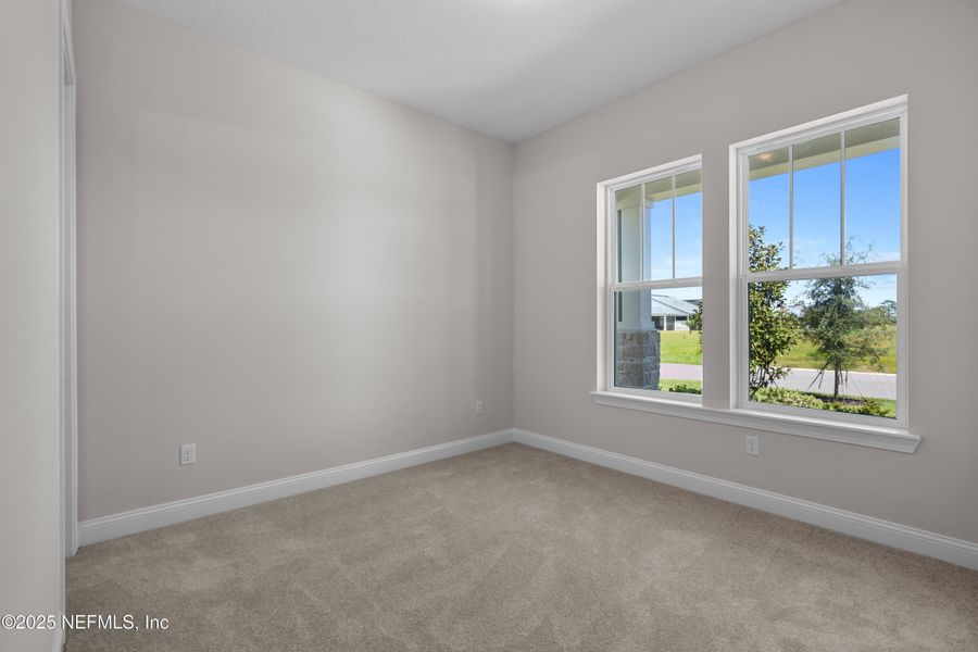Spacious, unfurnished interior of a new home in Madeira, St. Augustine (Image 20).