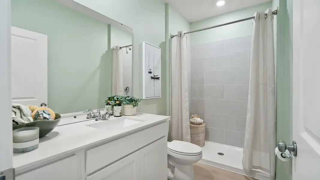 Grove Core FL N122 Mc Cartney NG Bath F1 Base2 12 19 25