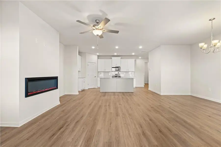 Spacious, unfurnished interior of a new home in Lake Carlton, Loganville (Image 12).