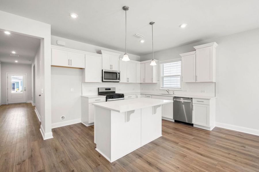 Furnished interior view inside a new home in Salem Bay, Beaufort (Image 5).