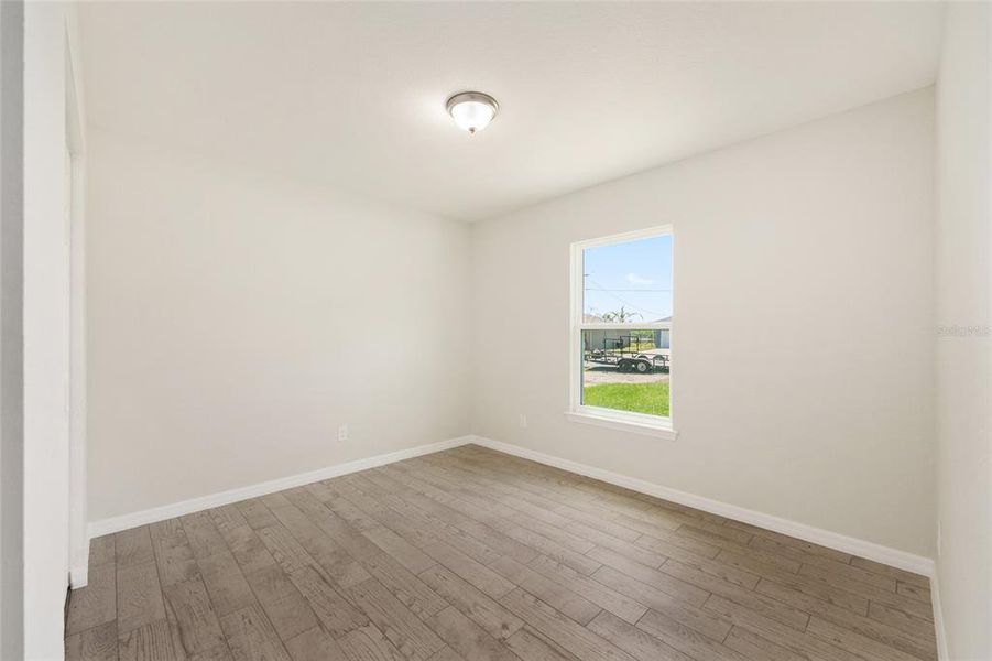 Spacious, unfurnished interior of a new home in , Ocala (Image 25).