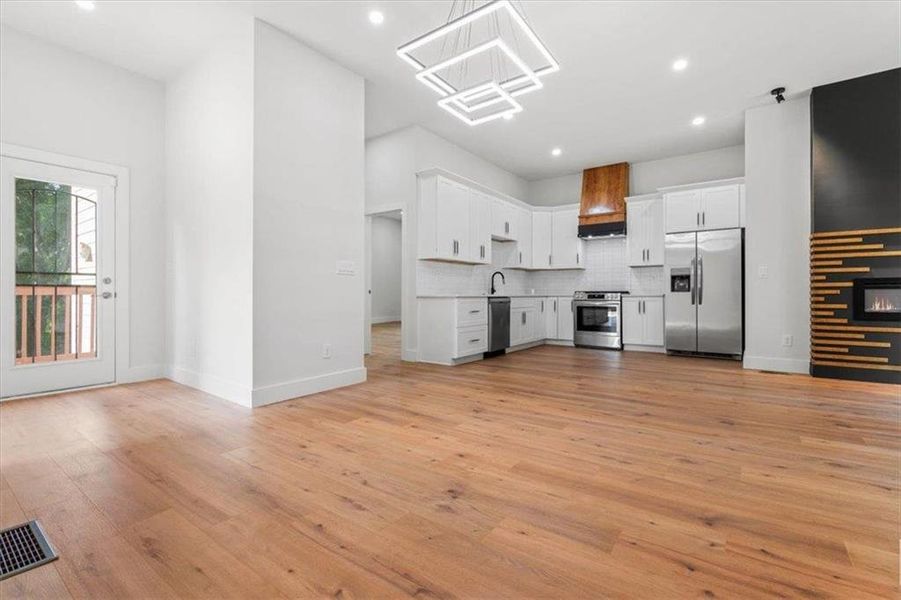 Spacious, unfurnished interior of a new home in , Atlanta (Image 11). Spacious, unfurnished interior of a new home in , Atlanta (Image 11).