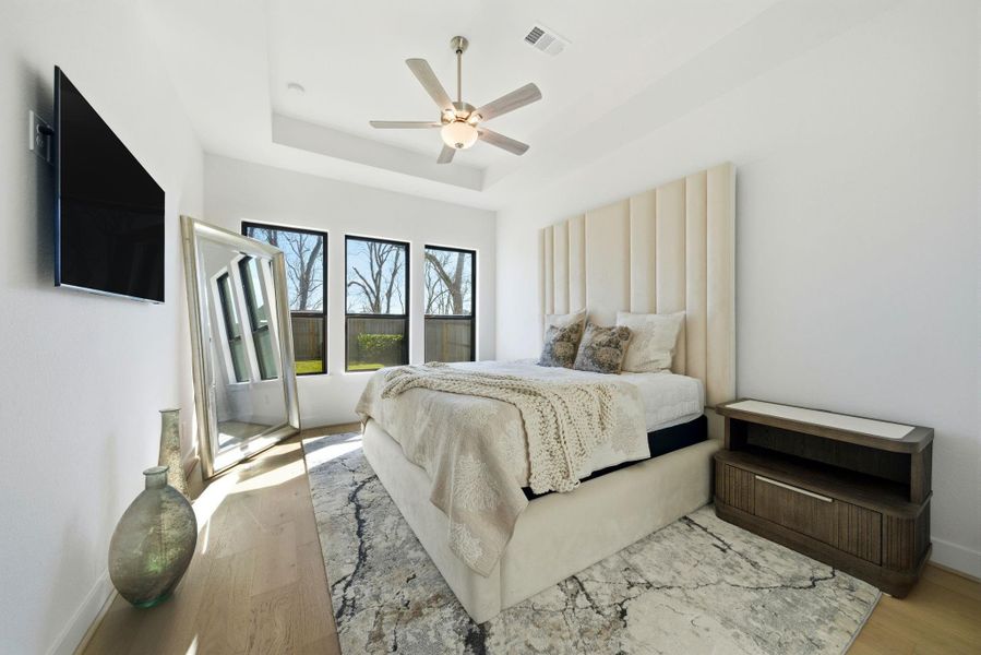 Furnished interior view inside a new home in Sienna, Missouri City (Image 16).