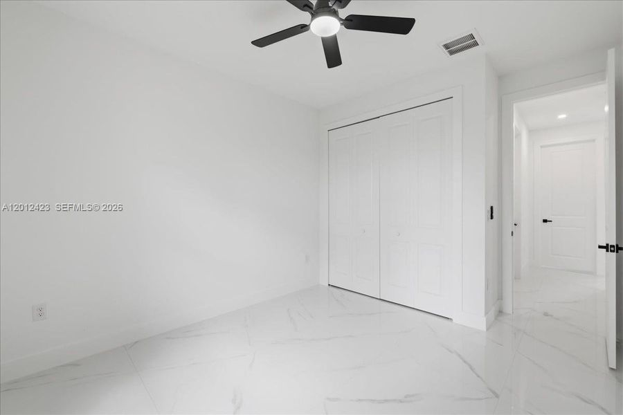 Spacious, unfurnished interior of a new home in , Lehigh Acres (Image 39).