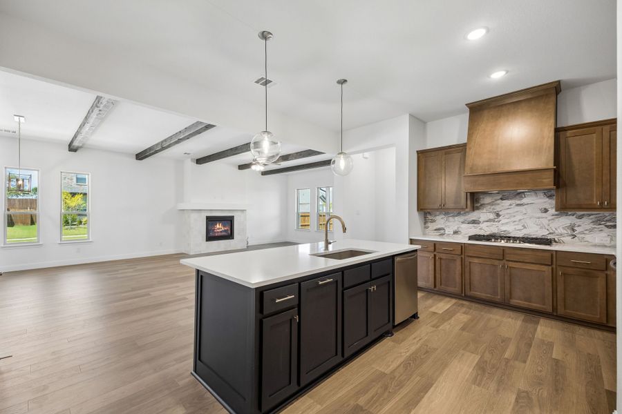 Furnished interior view inside a new home in Sheppard's Place, Waxahachie (Image 9).