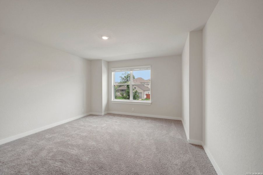 Spacious, unfurnished interior of a new home in Meyer Ranch – Select Reserve Series, New Braunfels (Image 25).