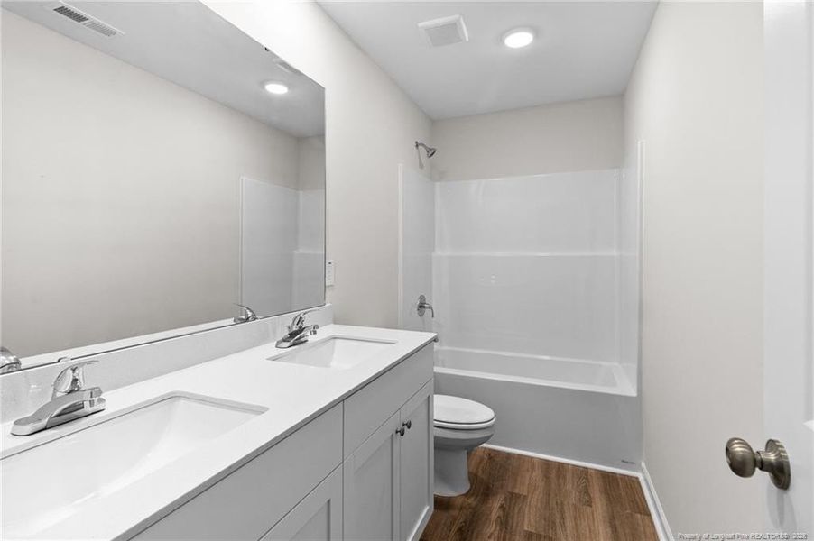 Shared bathroom upstairs