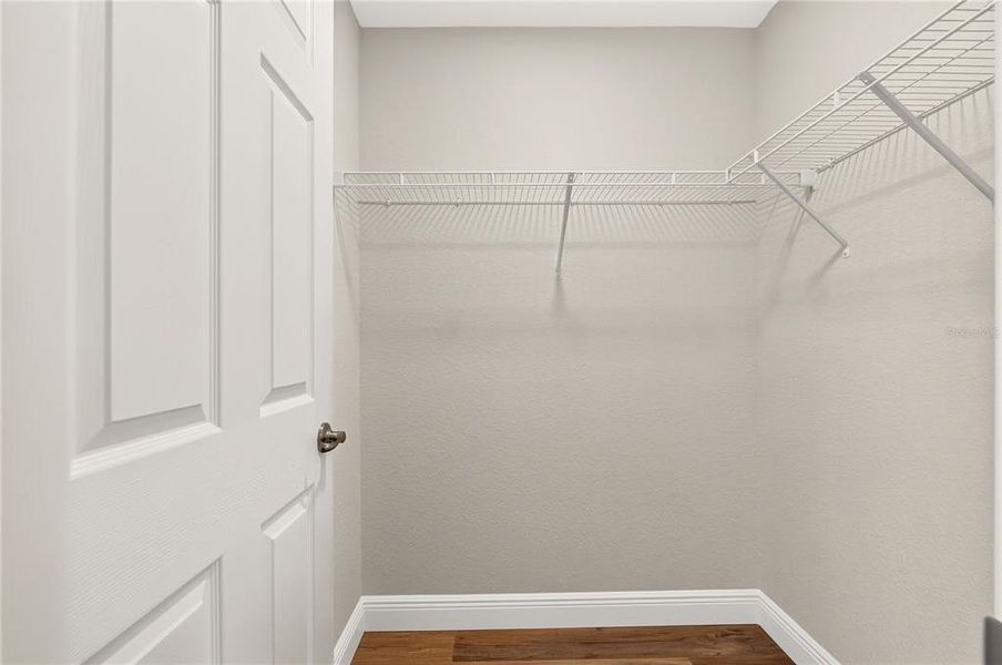 Spacious, unfurnished interior of a new home in , Dunnellon (Image 48).