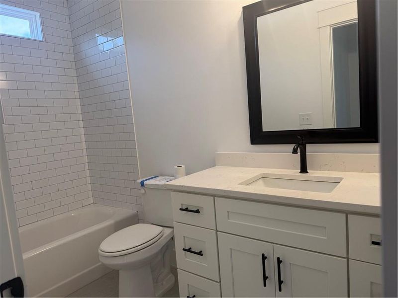 Furnished interior view inside a new home in , Waleska (Image 6). Furnished interior view inside a new home in , Waleska (Image 6).