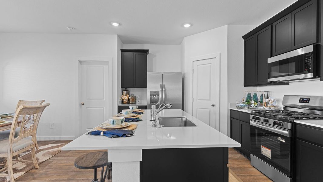 Furnished interior view inside a new home in Evergreen, Rosenberg (Image 9).