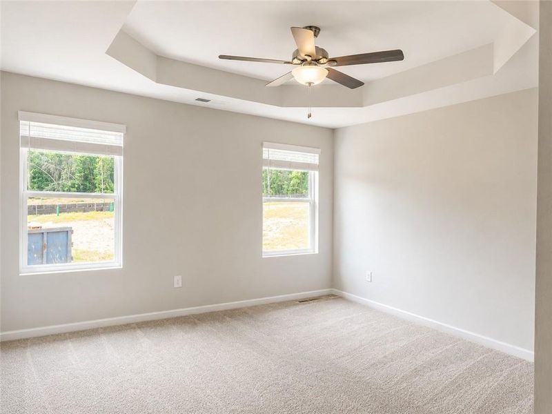 Spacious, unfurnished interior of a new home in Sandtown Falls, South Fulton (Image 8).