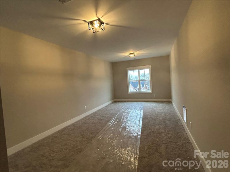 Spacious, unfurnished interior of a new home in , Lincolnton (Image 28).
