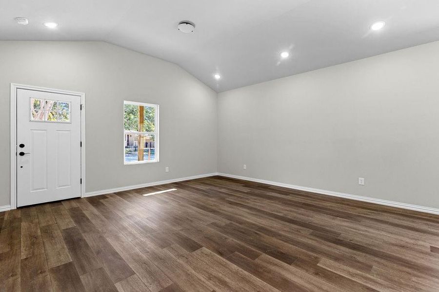 Spacious, unfurnished interior of a new home in , Fort Worth (Image 15).