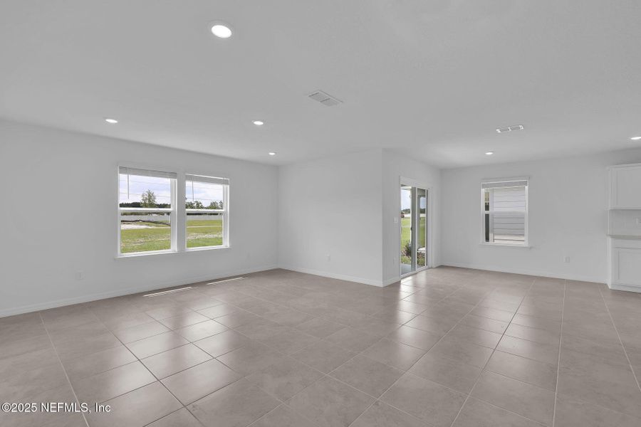 Spacious, unfurnished interior of a new home in Wells Landing, Jacksonville (Image 14). Spacious, unfurnished interior of a new home in Wells Landing, Jacksonville (Image 14).
