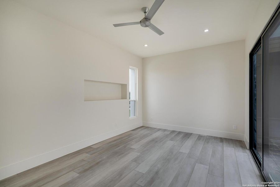 Spacious, unfurnished interior of a new home in , San Antonio (Image 64).