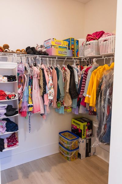 Close-up of interior finishes inside a home in , Ravenel (Image 21).