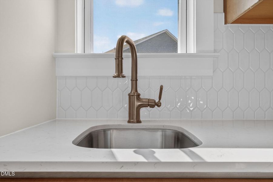 DC 125 Selma French Country-23