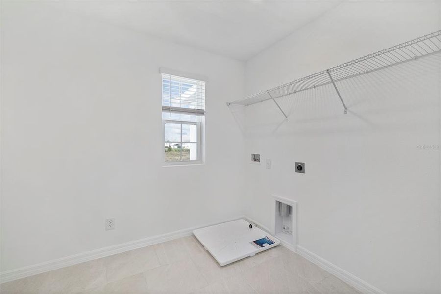Spacious, unfurnished interior of a new home in Preservation Pointe, Davenport (Image 8).