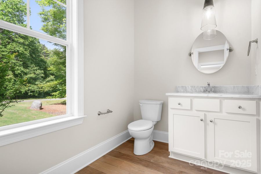 Image 42 of a home in Harbor Watch.