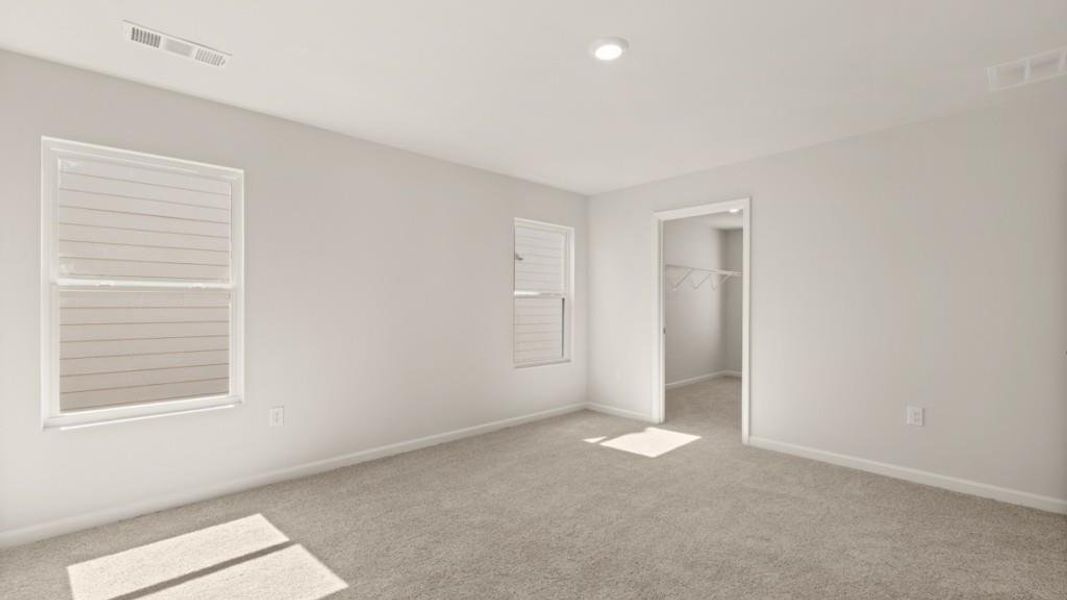 Spacious, unfurnished interior of a new home in Rolling Meadows, Jasper (Image 9).