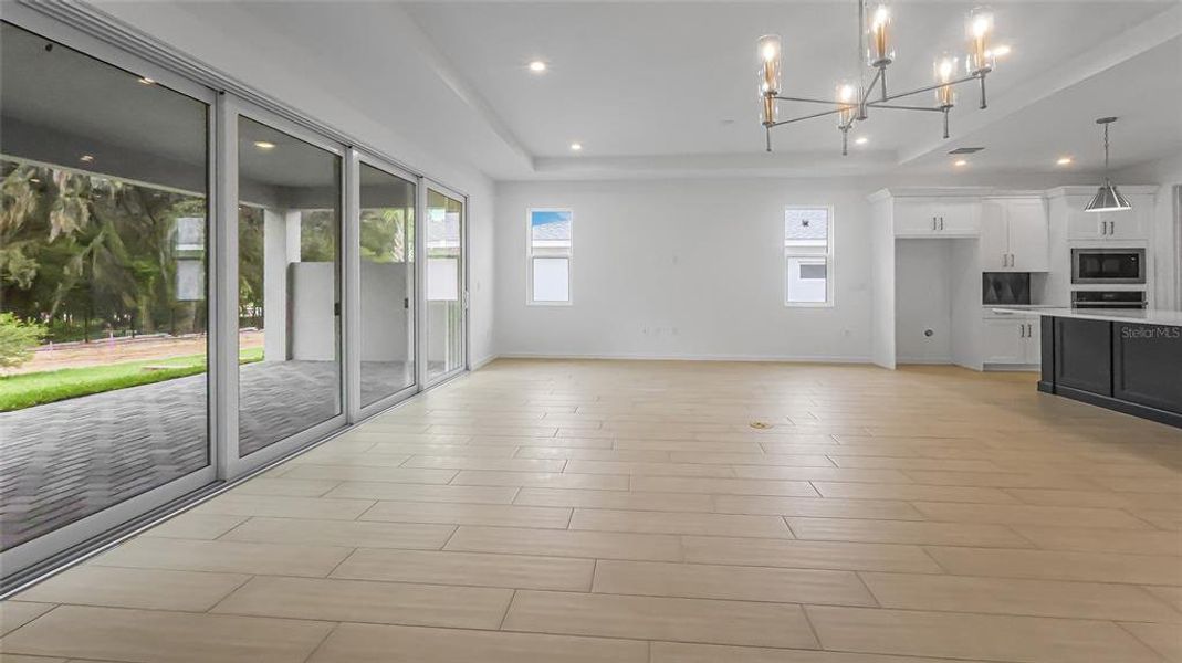 Spacious, unfurnished interior of a new home in Cresswind at Hammock Oaks, Lady Lake (Image 36).