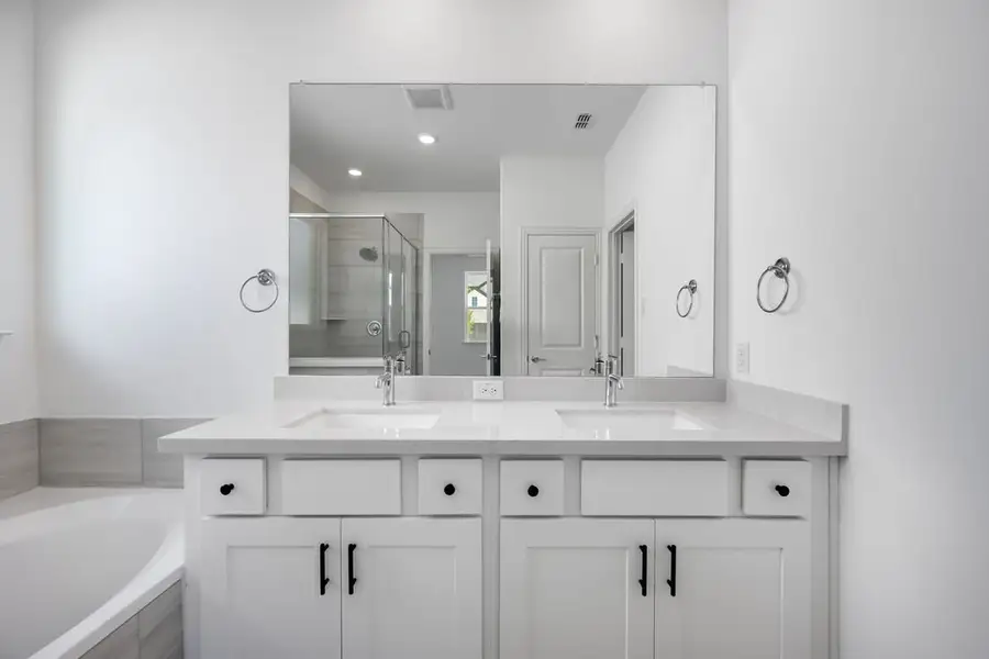 Furnished interior view inside a new home in Cross Creek Meadows, Celina (Image 5).