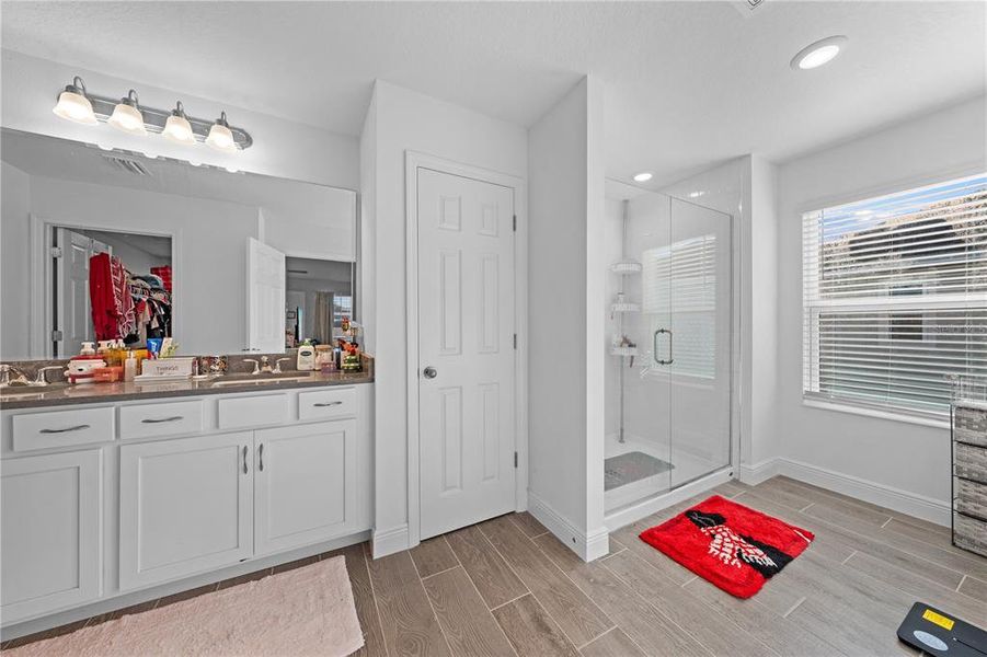 Furnished interior view inside a new home in , St. Cloud (Image 16).