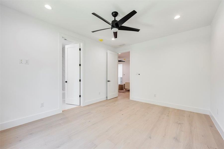 Spacious, unfurnished interior of a new home in , Dallas (Image 22).