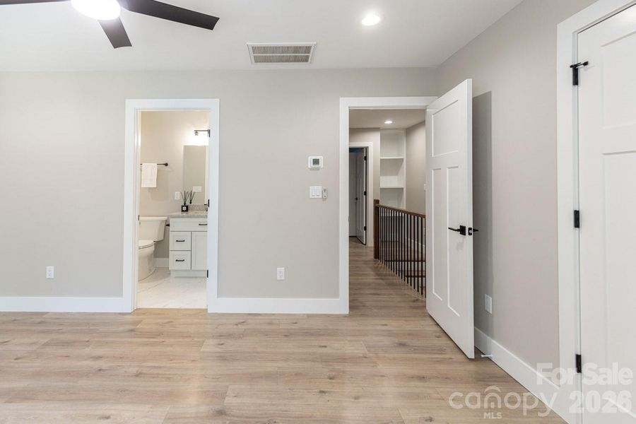 Spacious, unfurnished interior of a new home in , Burnsville (Image 11). Spacious, unfurnished interior of a new home in , Burnsville (Image 11).