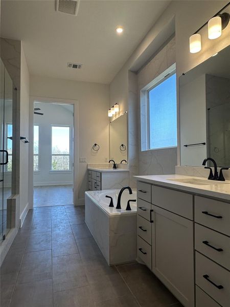 Home is under construction, not the actual photos – for illustrative purposes only. Please confirm features and color selections Home is under construction, not the actual photos – for illustrative purposes only. Please confirm features and color selections