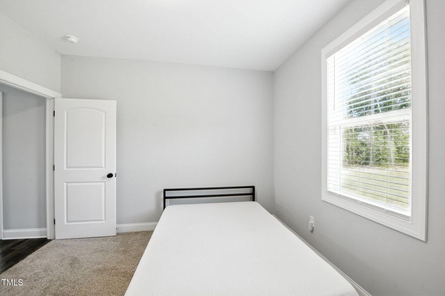 18_3901_Alpha_Ct_Bailey_NC_27807_USA-Bed