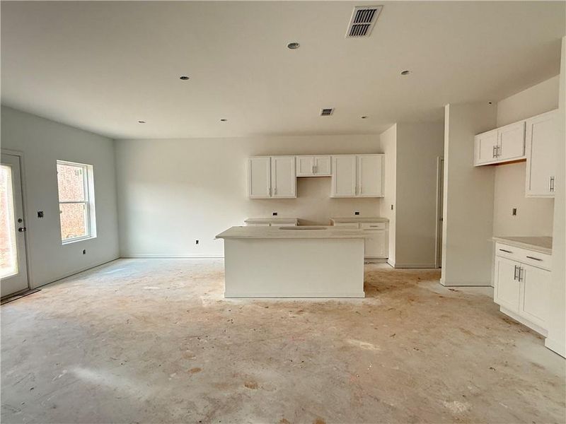 Spacious, unfurnished interior of a new home in Leydenview, Mableton (Image 21).