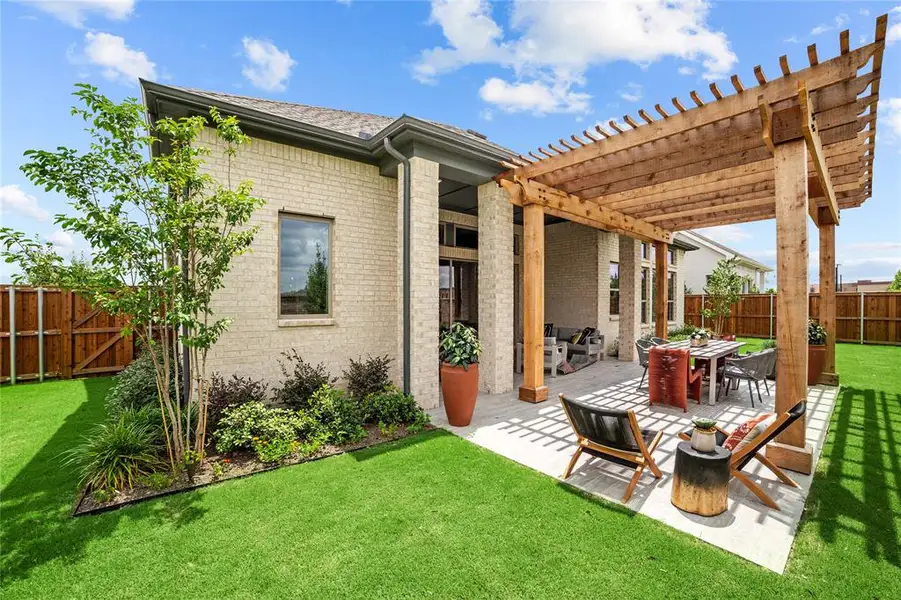 Exterior details and patio area of a home in South Pointe Manor Series, Mansfield (Image 3). Exterior details and patio area of a home in South Pointe Manor Series, Mansfield (Image 3).