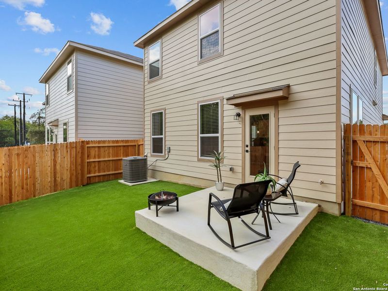 Exterior details and patio area of a home in Cedar Heights, San Antonio (Image 4). Exterior details and patio area of a home in Cedar Heights, San Antonio (Image 4).