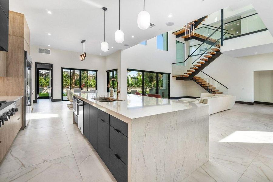 010-13480USHighway1-JunoBeach-FL-33408-S