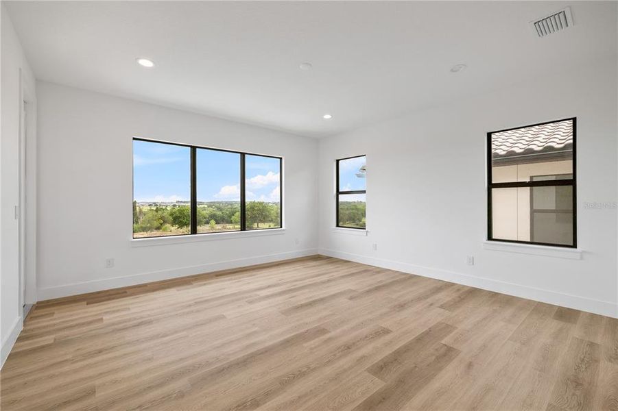 Spacious, unfurnished interior of a new home in , Montverde (Image 55).