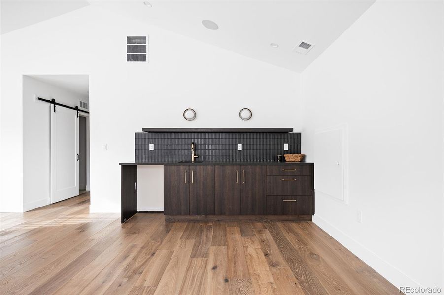 Image 47 of a home in .