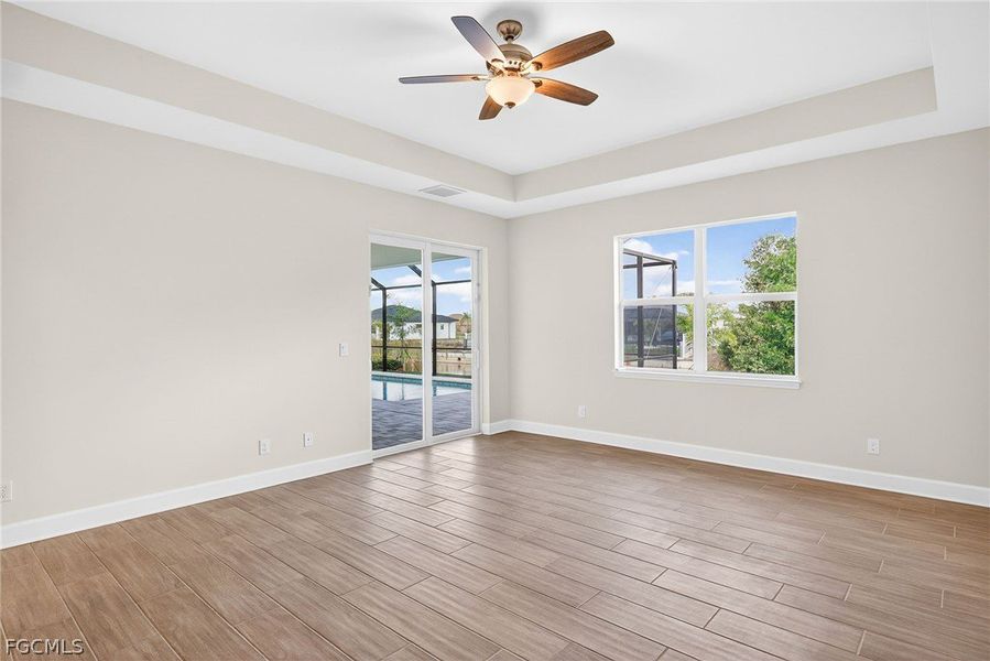 Spacious, unfurnished interior of a new home in Cape Coral, Cape Coral (Image 17).