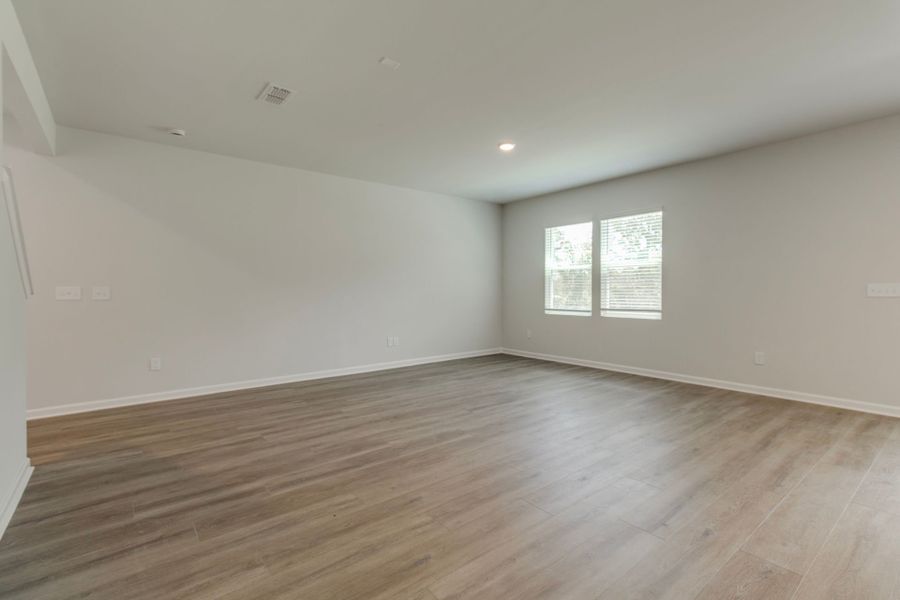 Spacious, unfurnished interior of a new home in Grand Arbor, Blythewood (Image 22).