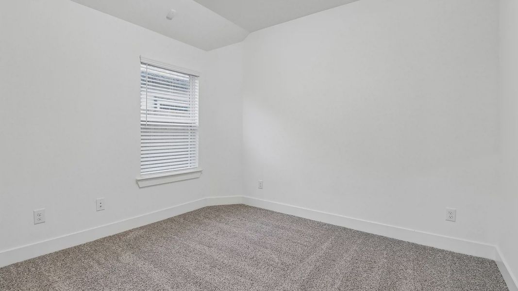 Spacious, unfurnished interior of a new home in Meridiana Townhomes, Manvel (Image 23).