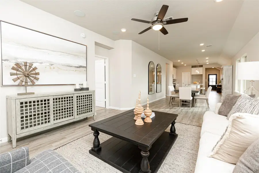 Furnished interior view inside a new home in Montgomery Ridge: Landmark Collection, Montgomery (Image 31).