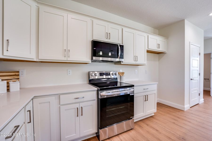 Close-up of interior finishes inside a home in , Jacksonville (Image 18).