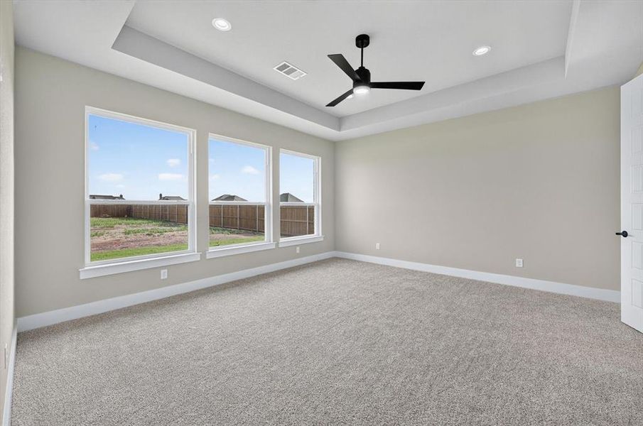 Spacious, unfurnished interior of a new home in Coyote Crossing, Godley (Image 22).