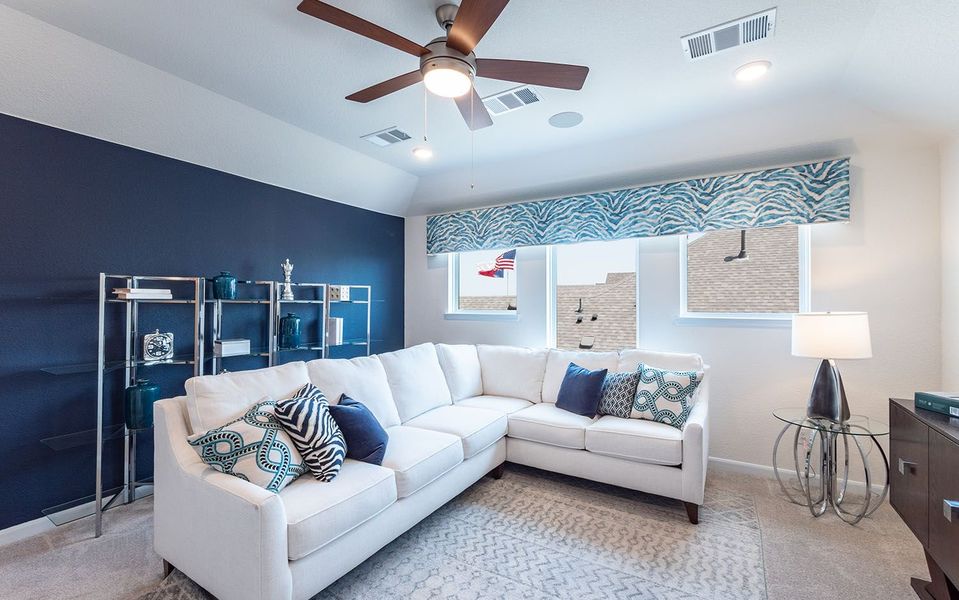 Furnished interior view inside a new home in Hickory Ridge, Elmendorf (Image 16).