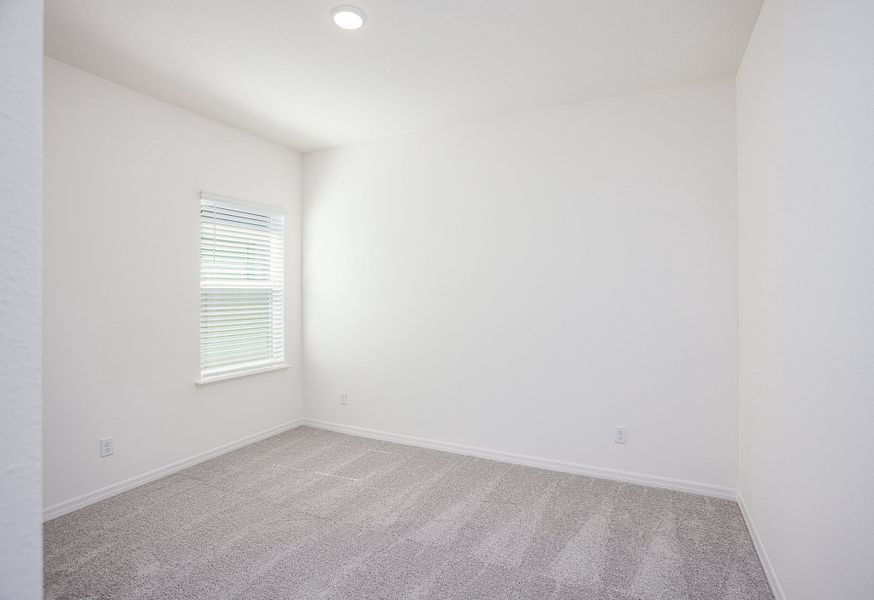 Representative unfurnished interior of a home built from the Miramar by Maronda Homes in Labelle, Labelle (Image 21).