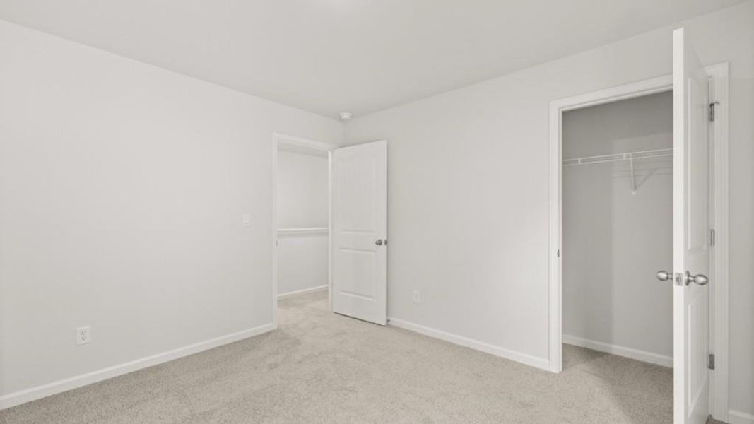 Spacious, unfurnished interior of a new home in South Wind, Union City (Image 28).
