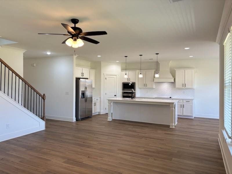 Spacious, unfurnished interior of a new home in Magnolia Ridge, Monroe (Image 34).