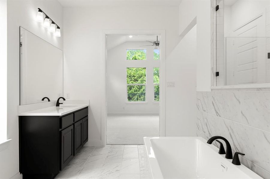 17. 6401 Olive Branch - Bath (2)