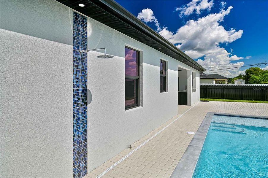 Exterior details and patio area of a home in , Cape Coral (Image 23). Exterior details and patio area of a home in , Cape Coral (Image 23).